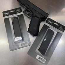 FACTORY Glock 17 / 34 Magazine 9mm MF17015B Gen 4 15 rnd.