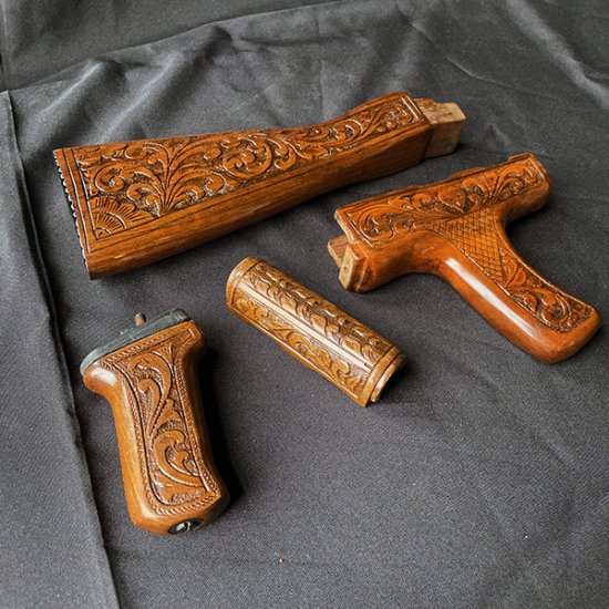 HAND CARVED WALNUT KHYBER PASS AKM AK74 DONG FURNITURE SET #1 - Click Image to Close