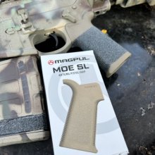 MAGPUL MOE AR15 M4 TREMIS SUREGRIP HANDGRIP MAG539 FDE